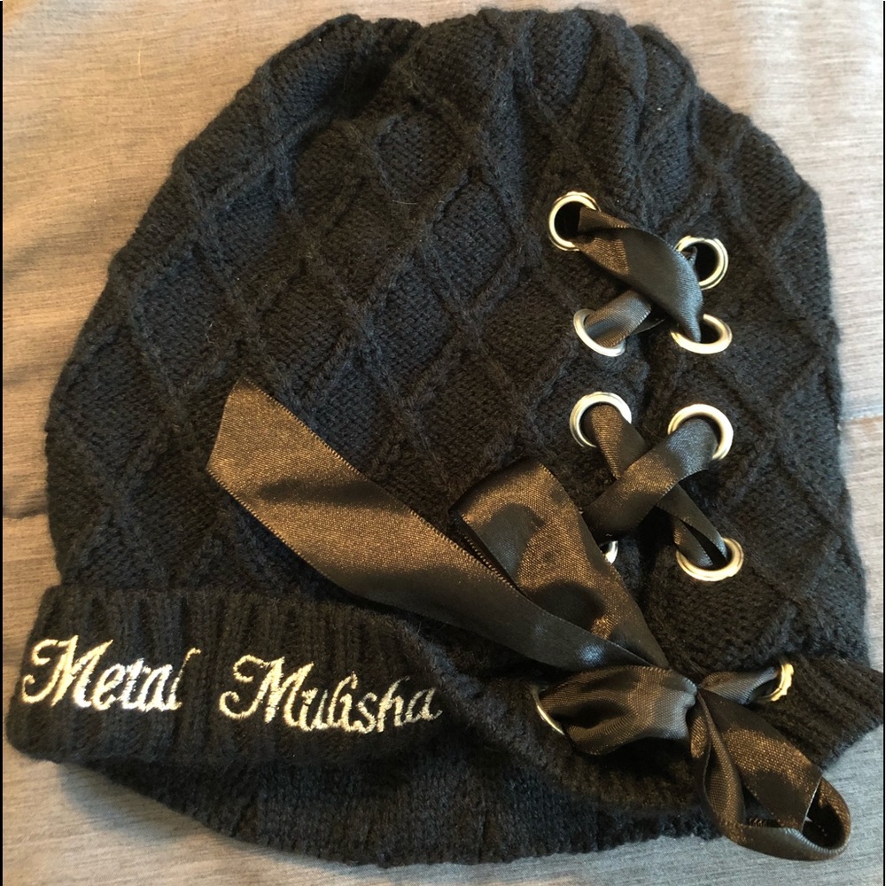 Metal Mulisha women’s black beanie